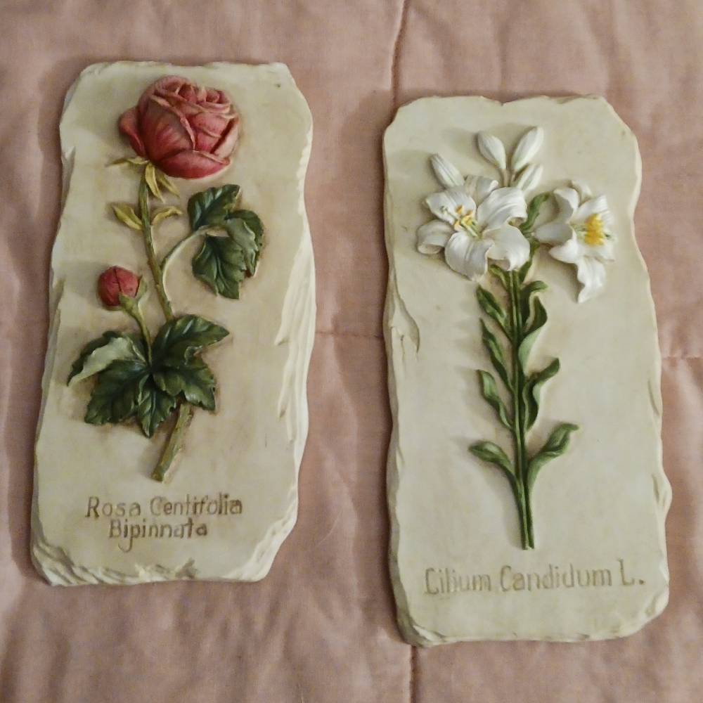Set of 2 Lily Flower & Rose Decorative Wall Hangings – DECOLINE New York… - Picture 4 of 12